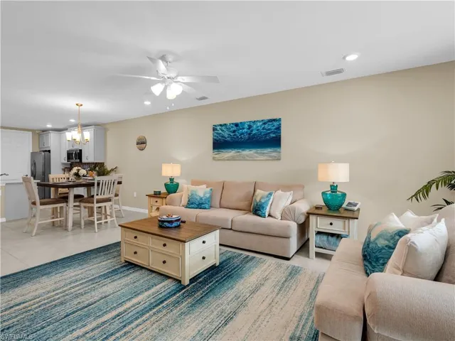 14695 Edgewater Cir, Naples, Florida 34114