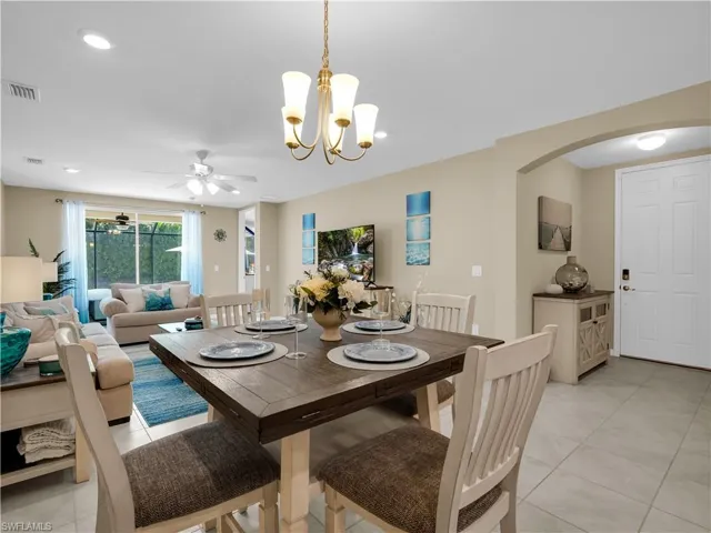 14695 Edgewater Cir, Naples, Florida 34114