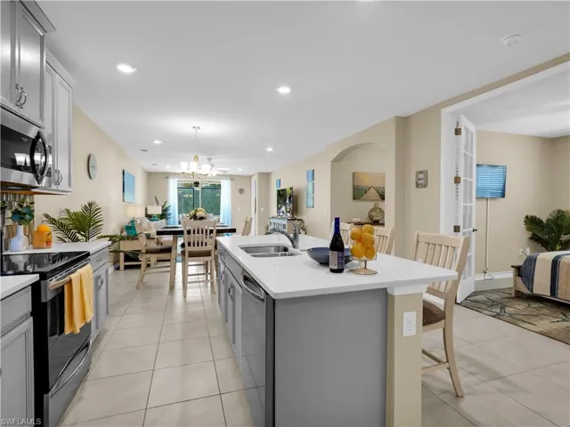 14695 Edgewater Cir, Naples, Florida 34114