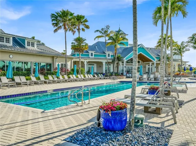 14695 Edgewater Cir, Naples, Florida 34114