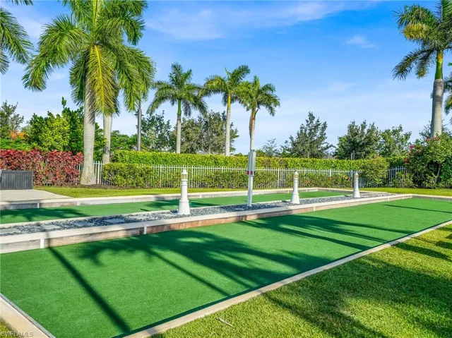 14695 Edgewater Cir, Naples, Florida 34114