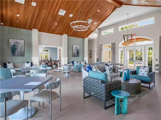 14695 Edgewater Cir, Naples, Florida 34114