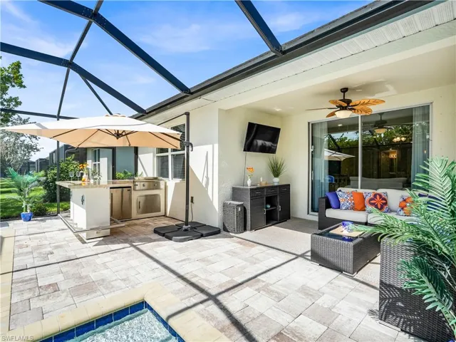 14695 Edgewater Cir, Naples, Florida 34114