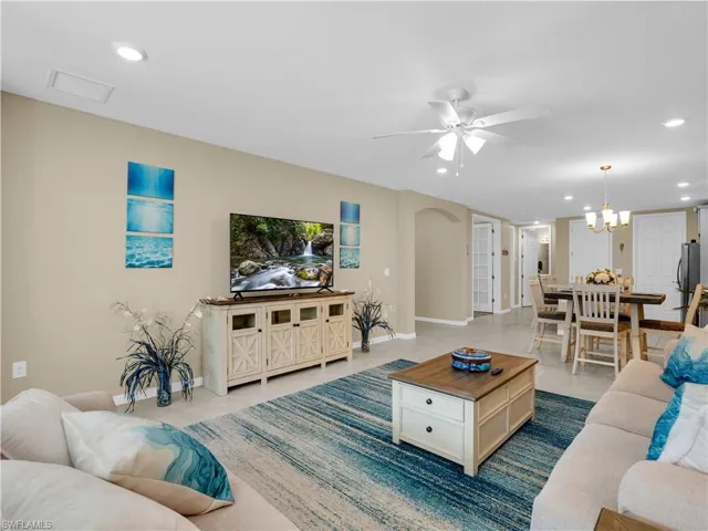 14695 Edgewater Cir, Naples, Florida 34114