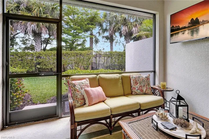 13330  Kent  ST, Naples, FL 34109