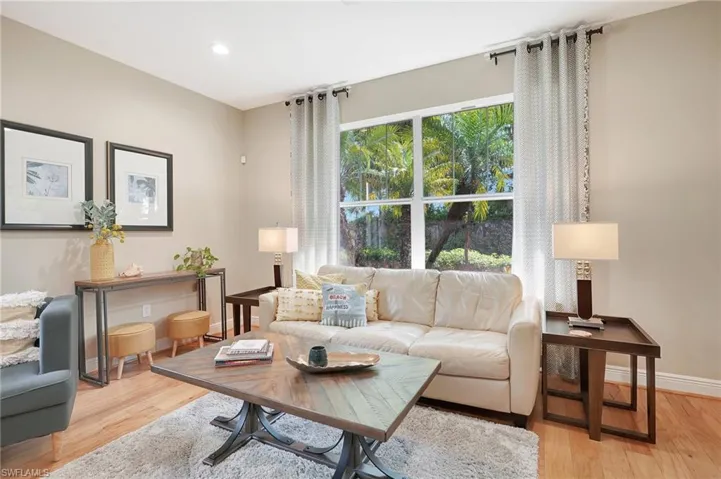 13330  Kent  ST, Naples, FL 34109