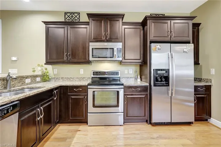 13330  Kent  ST, Naples, FL 34109