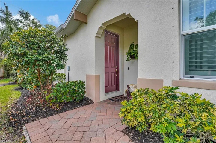 13330  Kent  ST, Naples, FL 34109
