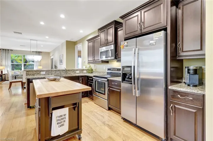13330  Kent  ST, Naples, FL 34109
