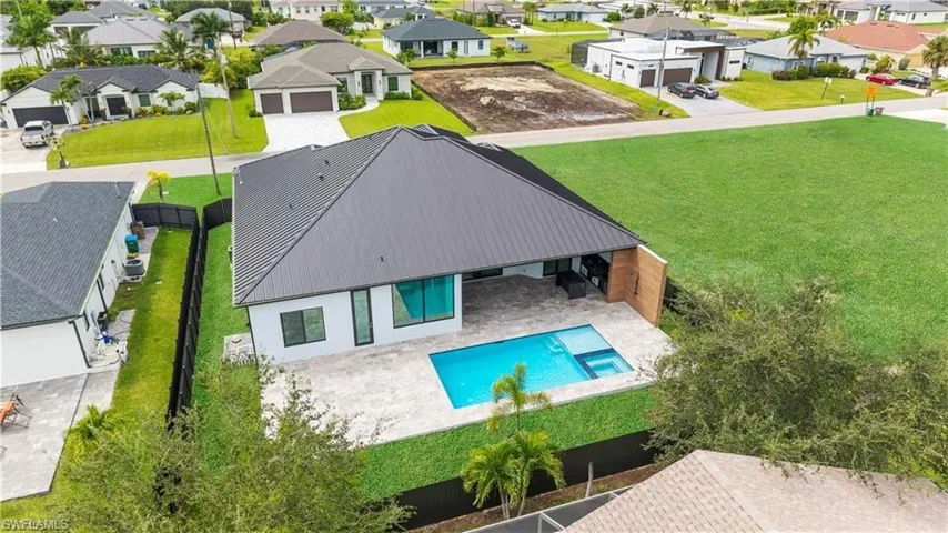 105 Sw 33rd Pl, Cape Coral, Florida 33991