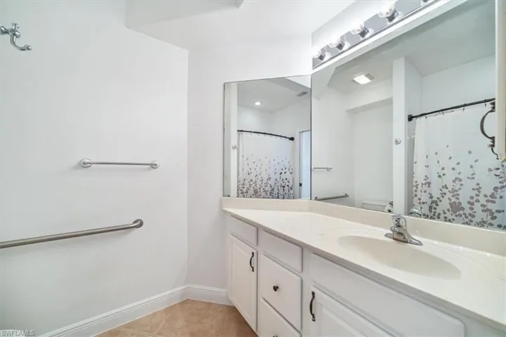 15476  Cortona  WAY, Naples, FL 34120