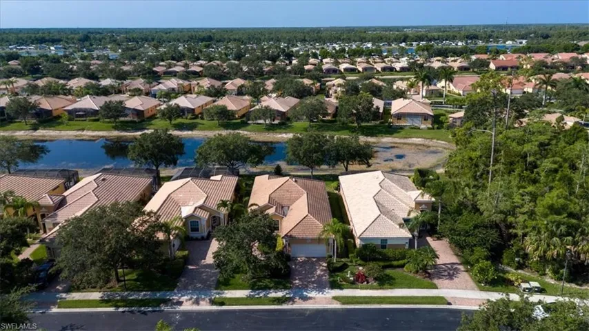 15476  Cortona  WAY, Naples, FL 34120