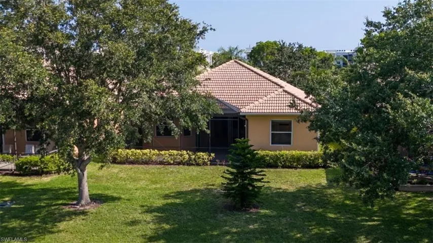 15476  Cortona  WAY, Naples, FL 34120