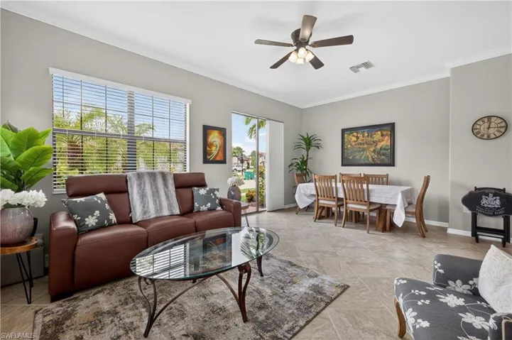1170  Genovesa  CT, Naples, FL 34113