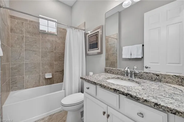 1170  Genovesa  CT, Naples, FL 34113