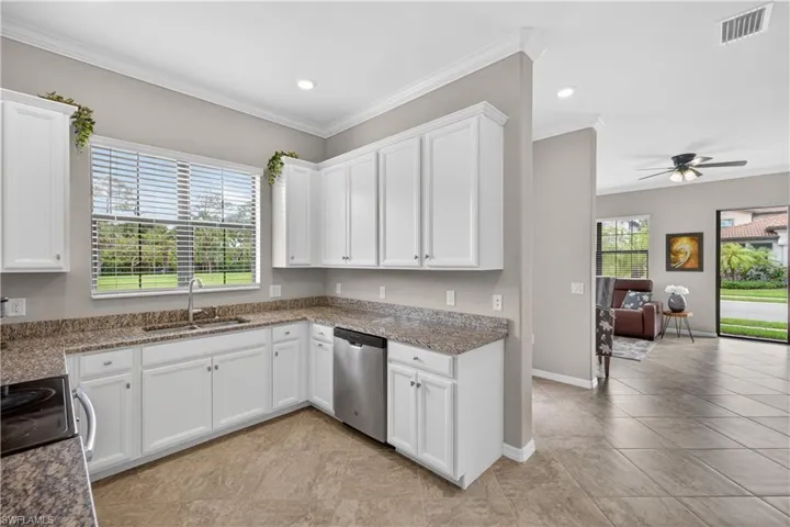 1170  Genovesa  CT, Naples, FL 34113