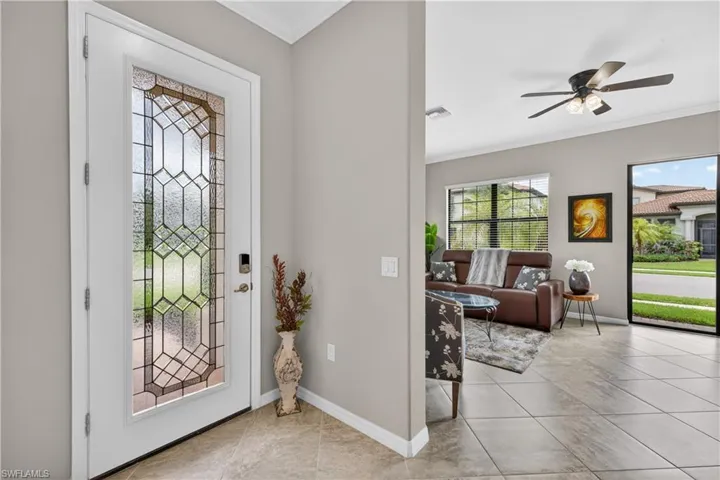 1170  Genovesa  CT, Naples, FL 34113