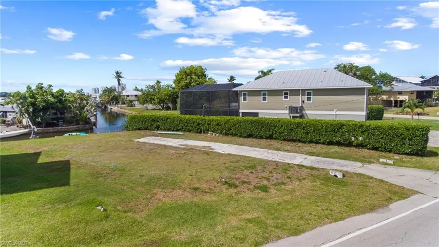 4575  Spring Creek  DR, Bonita Springs, FL 34134