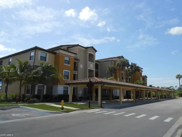 9735  Acqua  CT, Naples, FL 34113