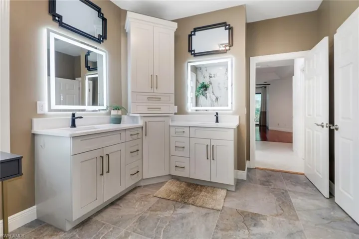 12991  Beacon Cove  LN, Fort Myers, FL 33919