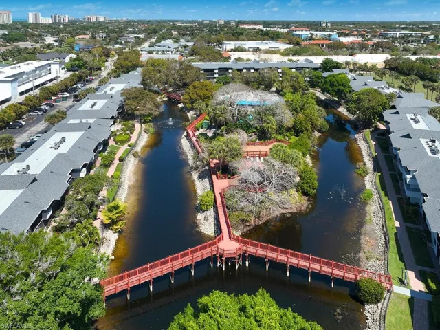 600  Neapolitan  WAY, Naples, FL 34103