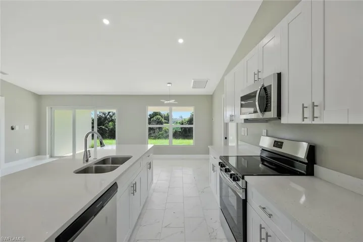 1801 Ne 27th St, Cape Coral, Florida 33909