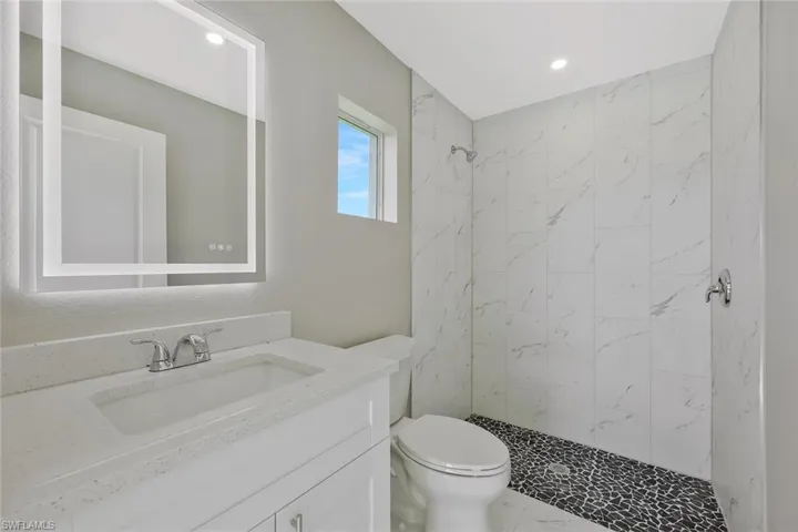 1801 Ne 27th St, Cape Coral, Florida 33909
