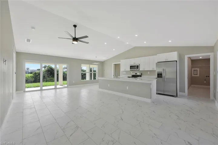 1801 Ne 27th St, Cape Coral, Florida 33909