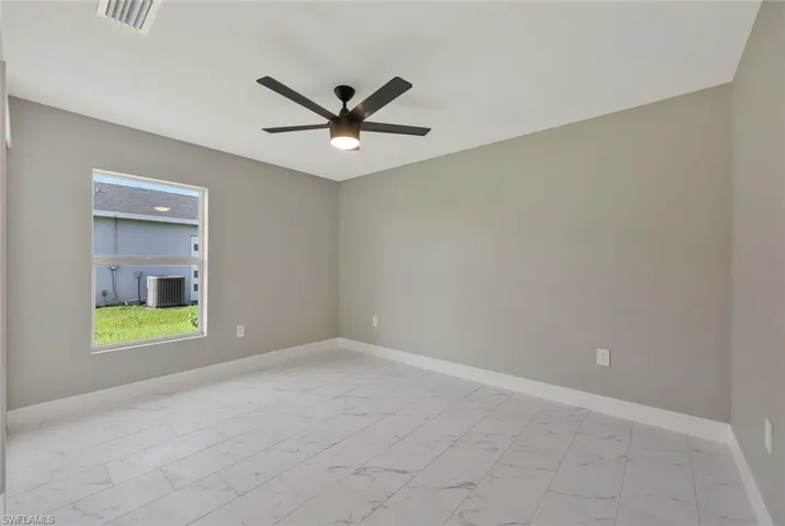 1801 Ne 27th St, Cape Coral, Florida 33909