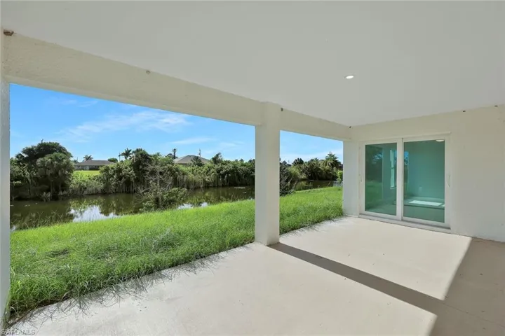 1801 Ne 27th St, Cape Coral, Florida 33909