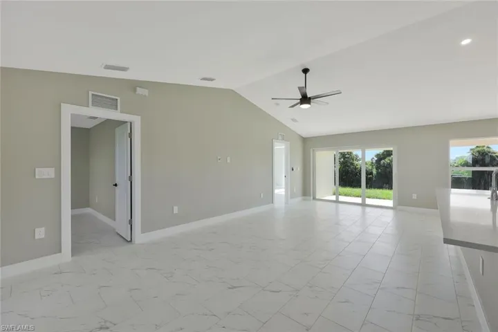 1801 Ne 27th St, Cape Coral, Florida 33909