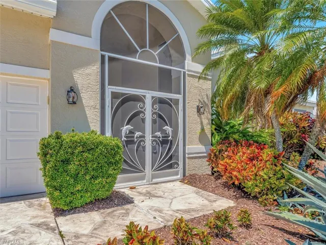 9470  Old Hickory  CIR, Fort Myers, FL 33912