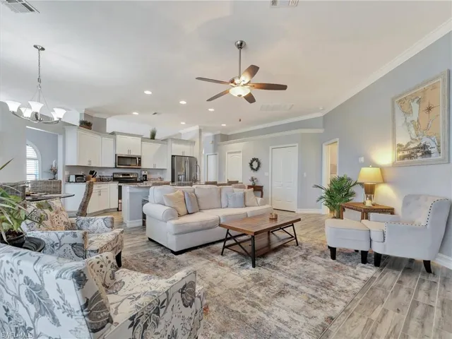 9470  Old Hickory  CIR, Fort Myers, FL 33912