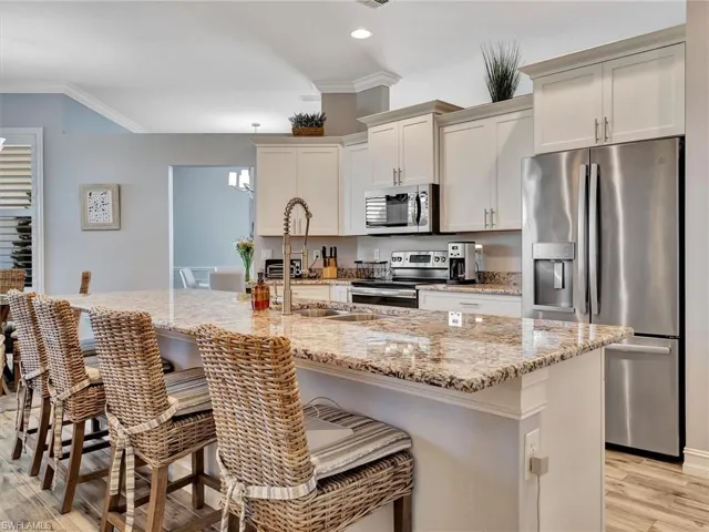 9470  Old Hickory  CIR, Fort Myers, FL 33912