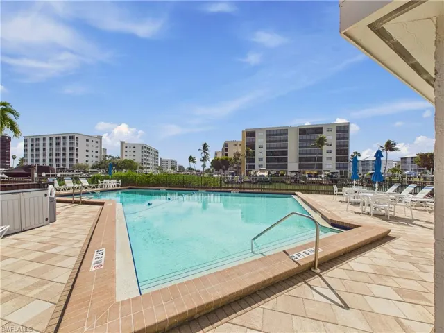 200  Lenell  RD, Fort Myers Beach, FL 33931