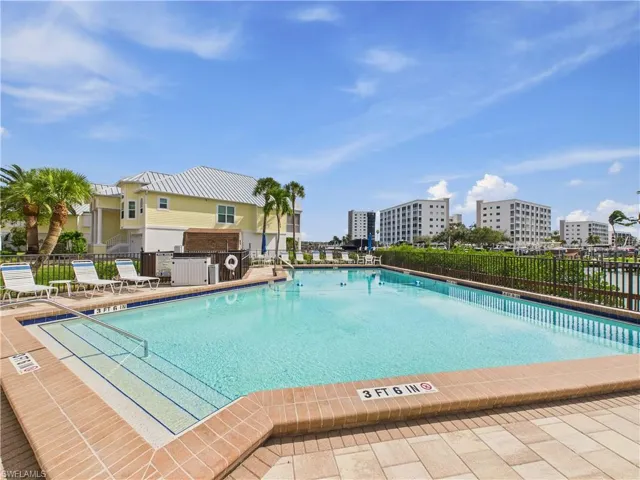 200  Lenell  RD, Fort Myers Beach, FL 33931