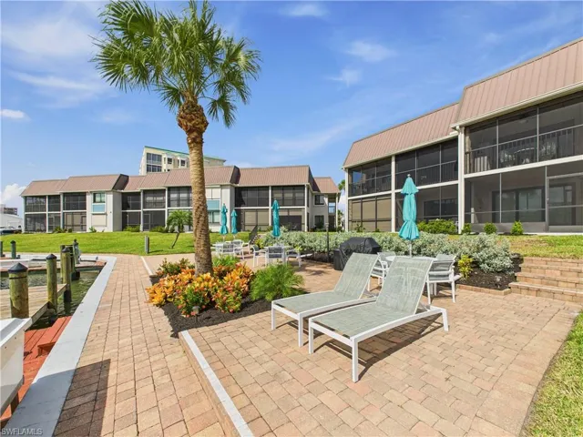 200  Lenell  RD, Fort Myers Beach, FL 33931