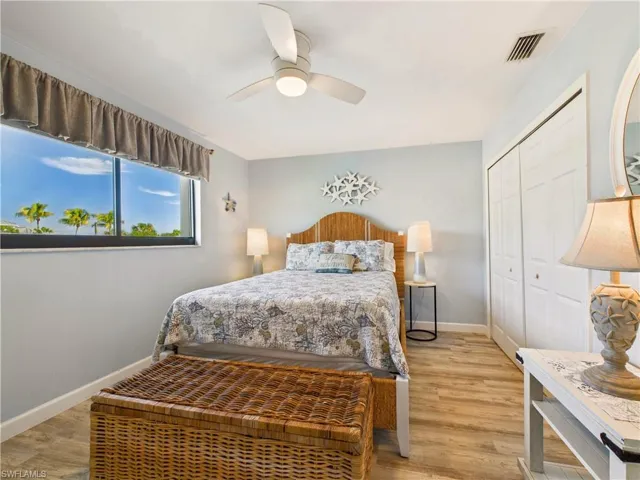 200  Lenell  RD, Fort Myers Beach, FL 33931