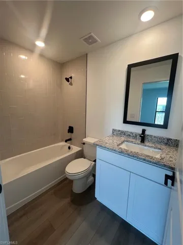 231 Des Cartes St, Fort Myers Fl 33913