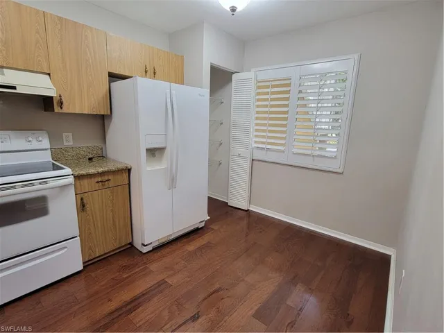 5790  Woodmere Lake  CIR, Naples, FL 34112