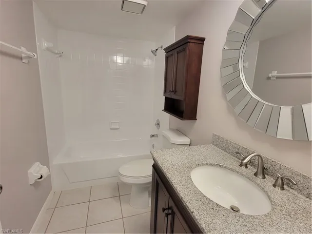 5790  Woodmere Lake  CIR, Naples, FL 34112