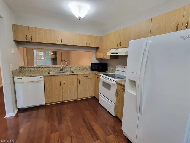 5790  Woodmere Lake  CIR, Naples, FL 34112