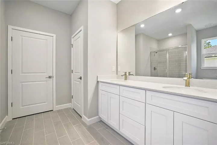 1011 Kismet Pkwy W, Cape Coral, Florida 33993