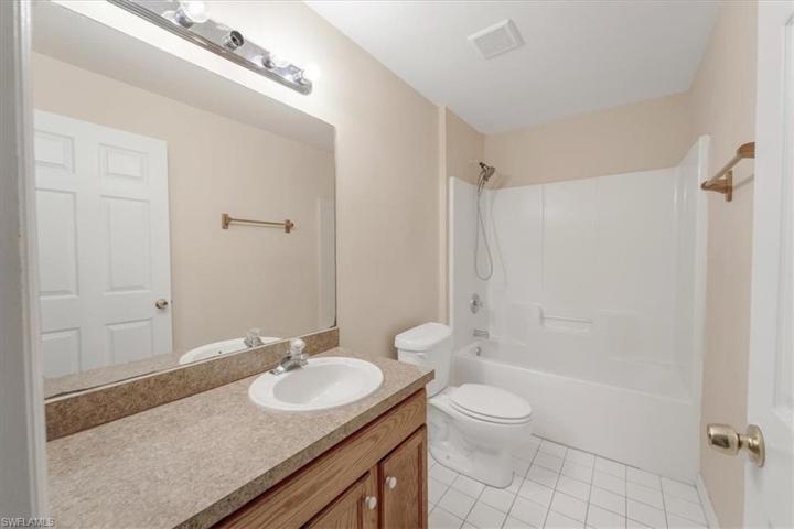 5316-5318  28th SW ST, LEHIGH ACRES, FL 33973