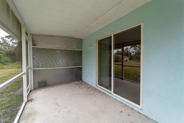 5316-5318  28th SW ST, LEHIGH ACRES, FL 33973