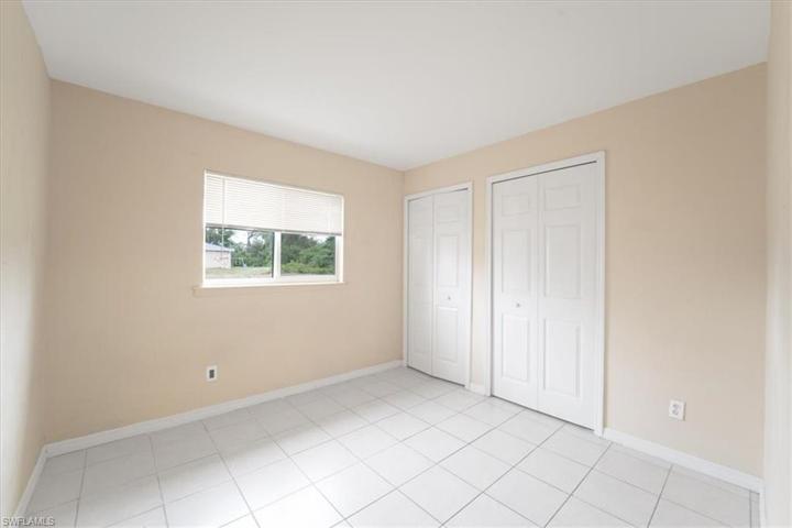 5316-5318  28th SW ST, LEHIGH ACRES, FL 33973