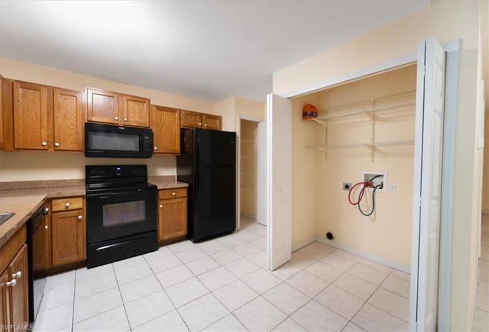 5316-5318  28th SW ST, LEHIGH ACRES, FL 33973