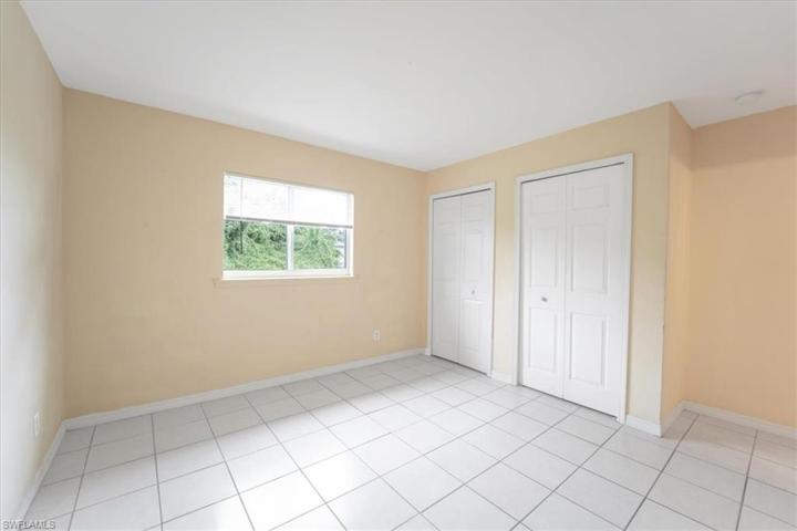 5316-5318  28th SW ST, LEHIGH ACRES, FL 33973