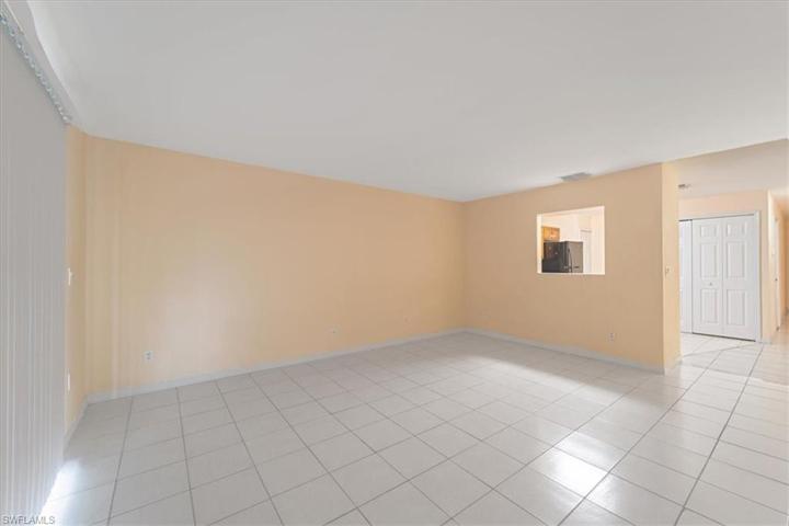 5316-5318  28th SW ST, LEHIGH ACRES, FL 33973