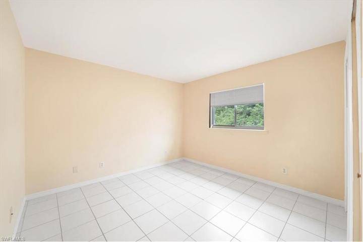 5316-5318  28th SW ST, LEHIGH ACRES, FL 33973